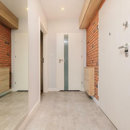 Stare Bielany 2-Bedroom Apartment Varşova Dış mekan fotoğraf